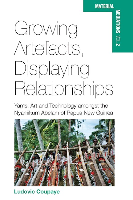 Book cover image for Growing Artefacts, Displaying Relationships ISBN: 9780857457332