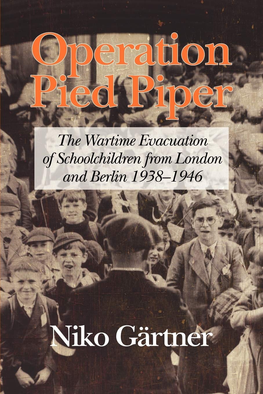 Book cover image for Operation Pied Piper ISBN: 9781617359019