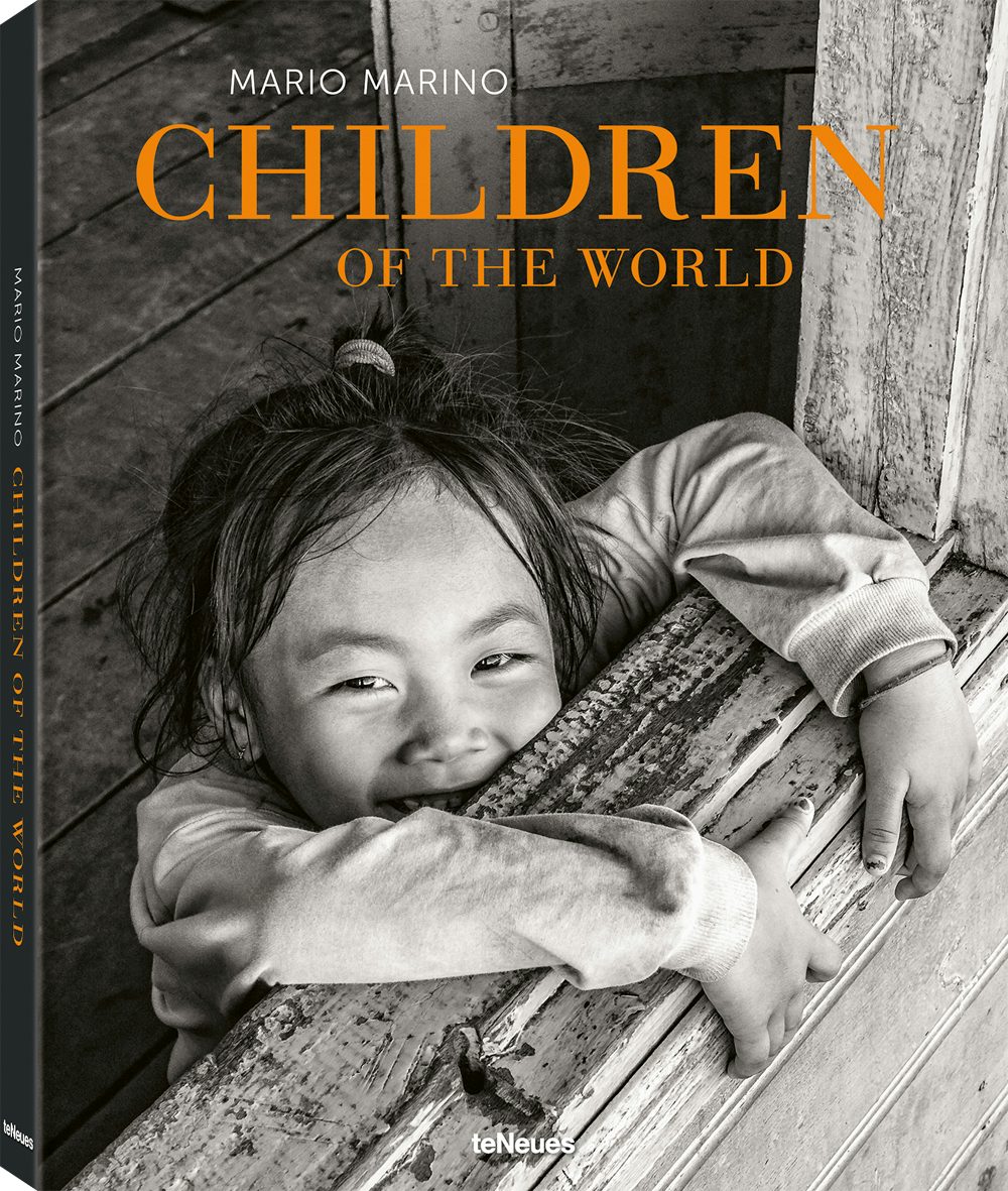 Book cover image for Children of the World ISBN: 9783961714117