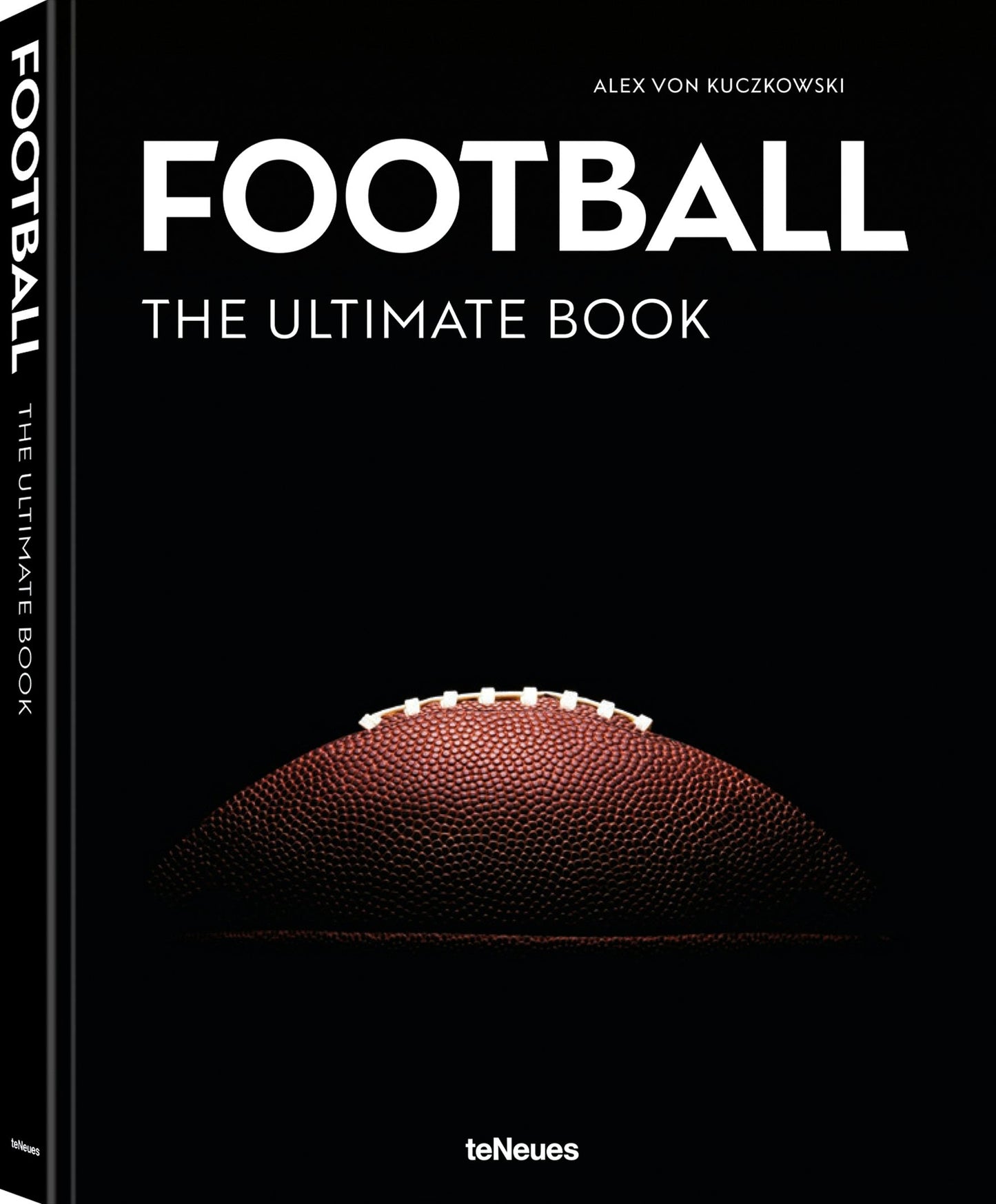 Book cover image for Football - The Ultimate Book ISBN: 9783961716227
