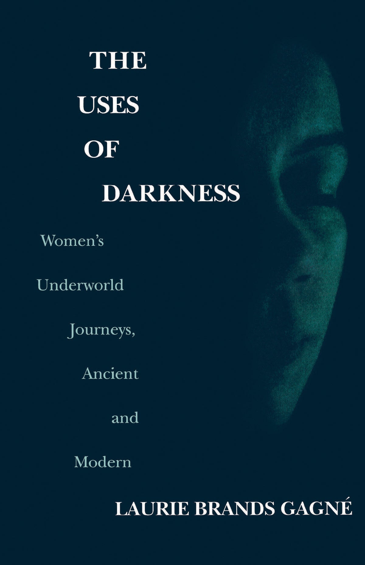 Cover image for The Uses of Darkness ISBN 9780268159580