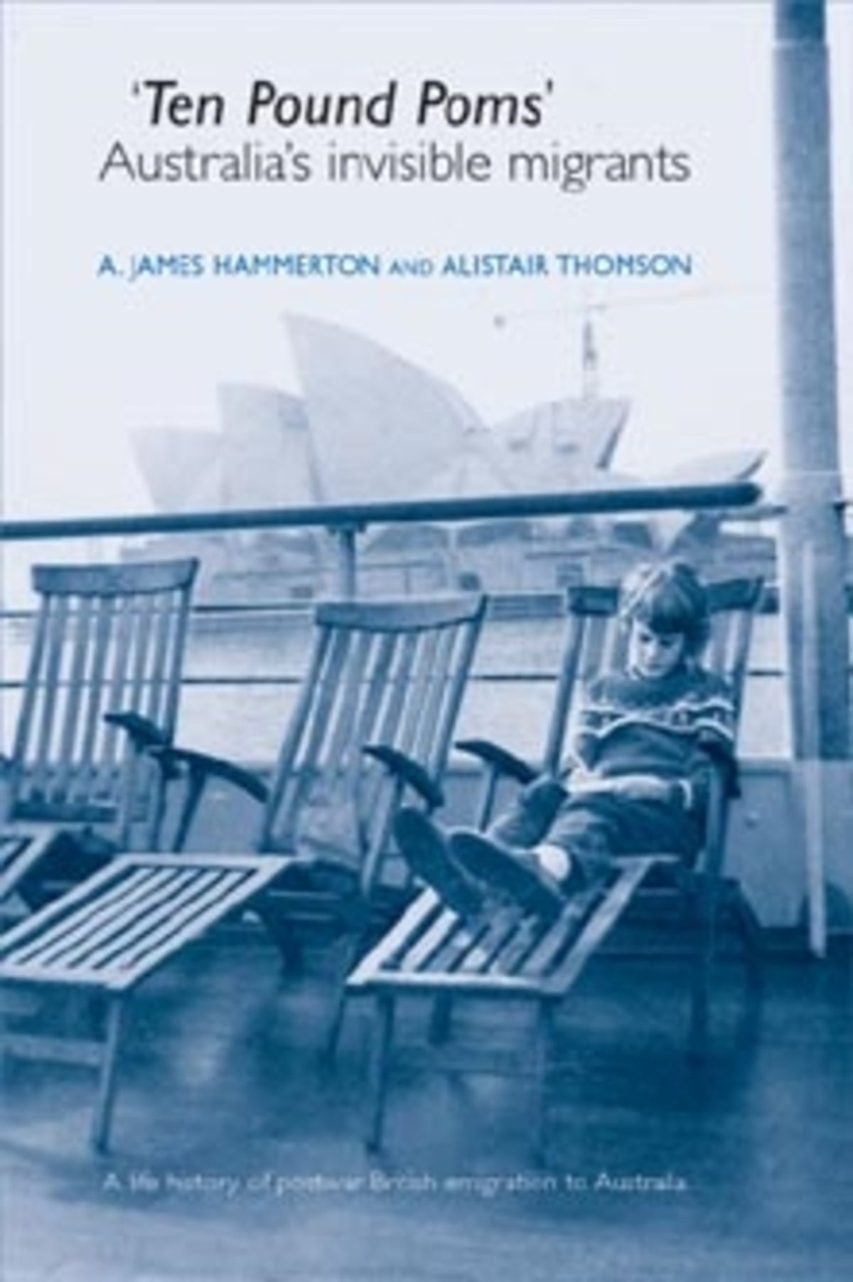 Cover image for ‘Ten Pound Poms’ ISBN 9780719071331