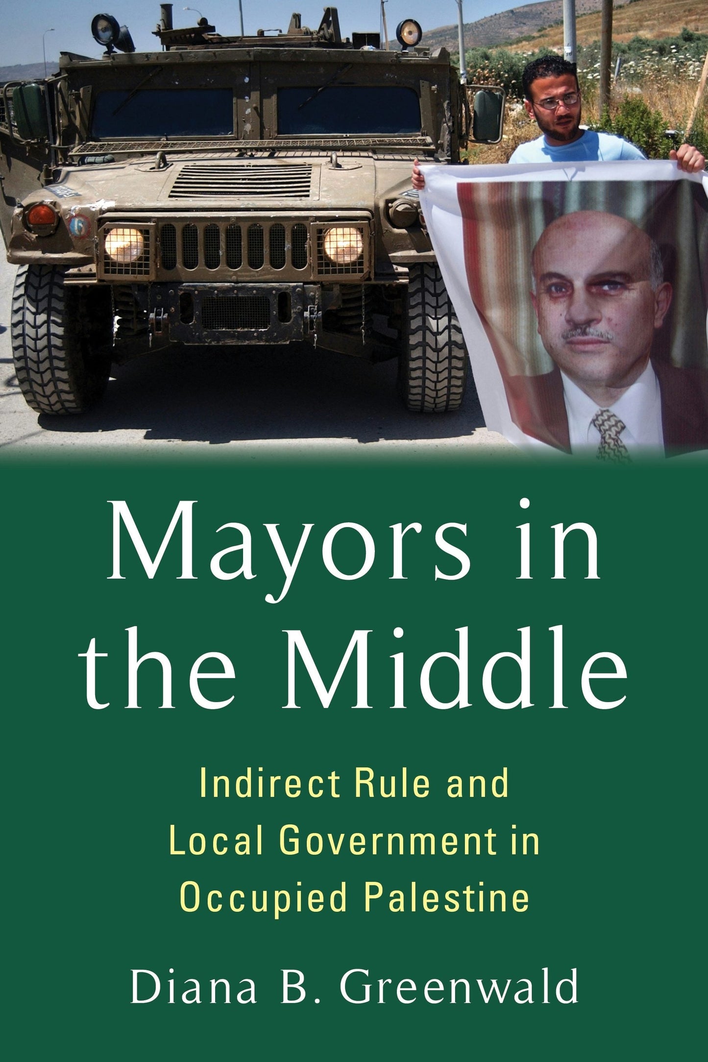 Book cover image for Mayors in the Middle ISBN: 9780231213158