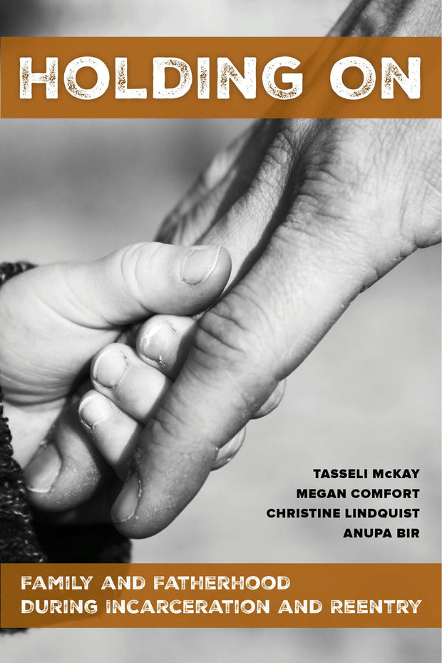 Cover image for Holding On, isbn: 9780520973312