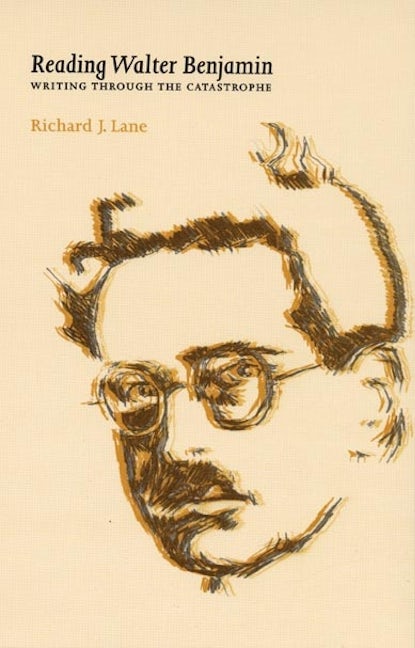 Book cover image for Reading Walter Benjamin ISBN: 9780719064371