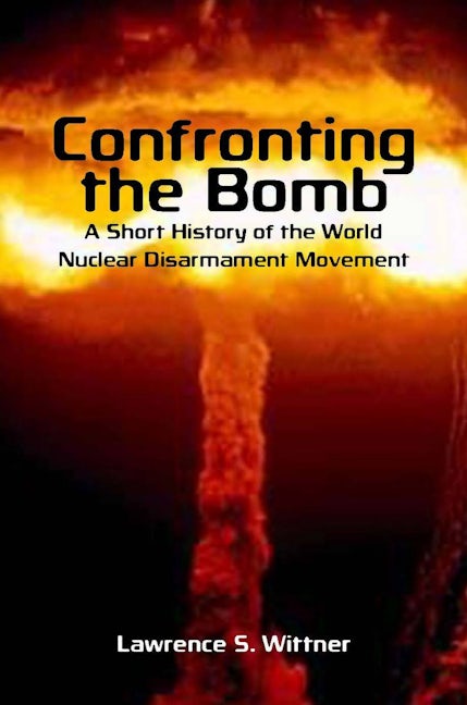 Book cover image for Confronting the Bomb ISBN: 9780804756310