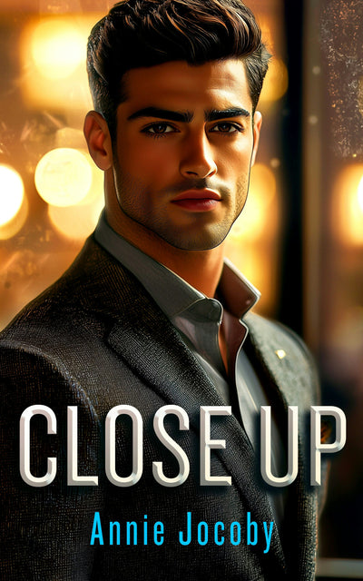 Cover image for Close Up, isbn: 9781036703103