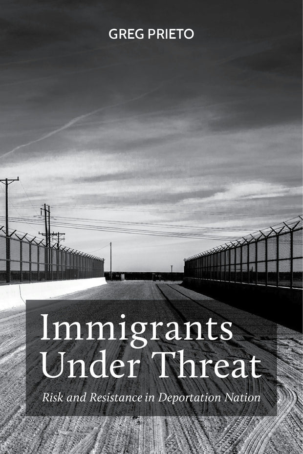 Cover image for Immigrants Under Threat, isbn: 9781479853144