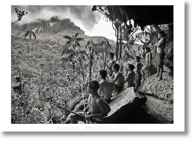 Cover image for Sebastião Salgado. Amazônia. Poster ‘Yanomani Men’, isbn: 9783836589710