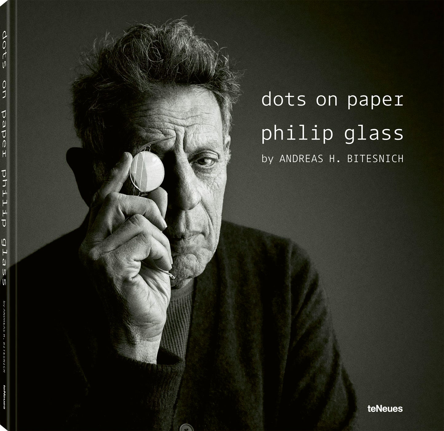Book cover image for dots on paper ISBN: 9783961715053