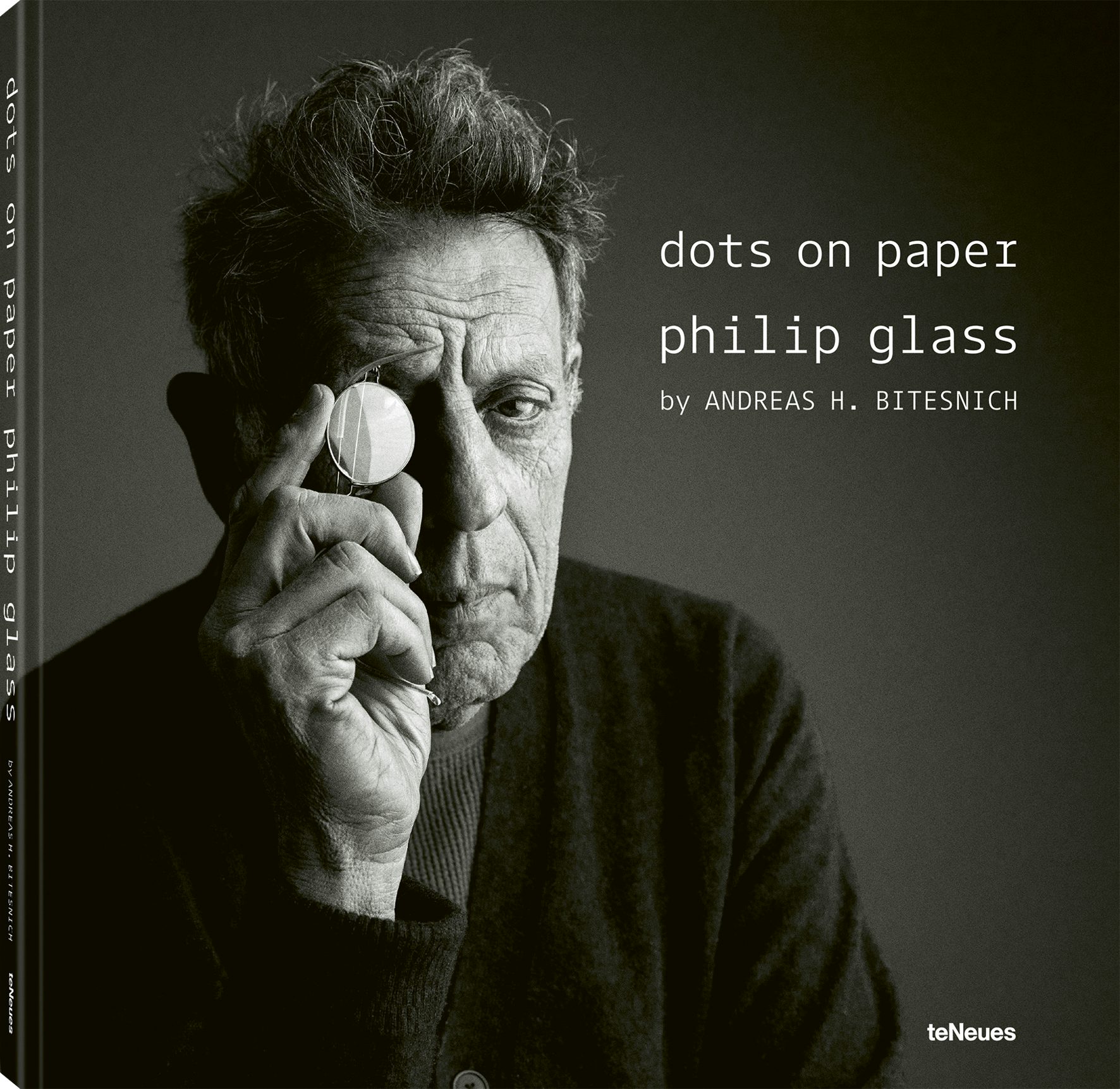 Book cover image for dots on paper ISBN: 9783961715053