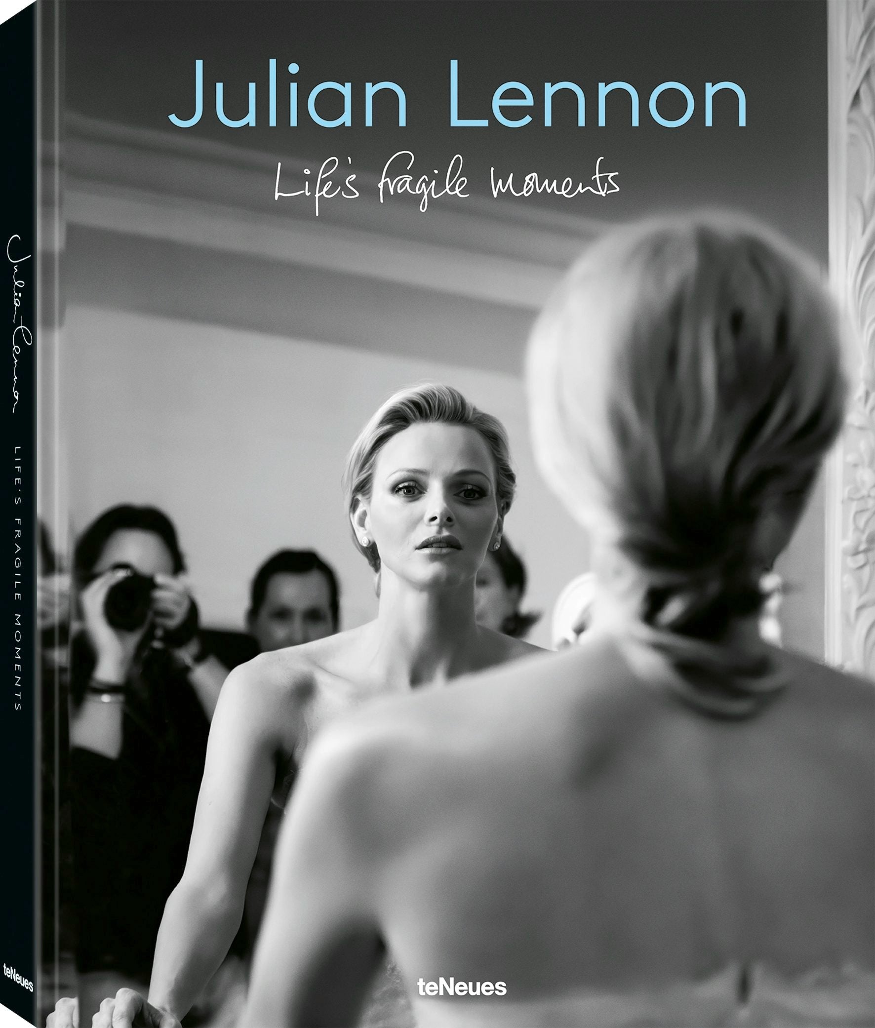Book cover image for Life's Fragile Moments ISBN: 9783961716142