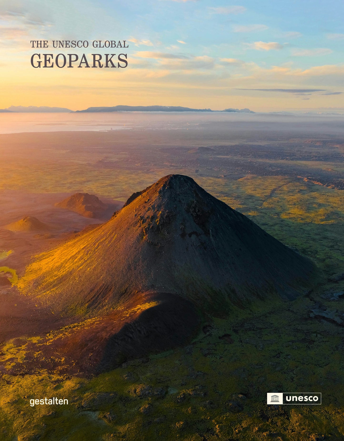 Book cover image for Geoparks ISBN: 9783967040883