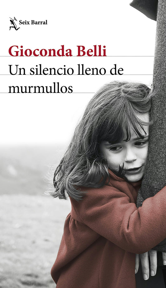 Un silencio lleno de murmullos (Novela) / A Silence Full of Whispers (A Novel)