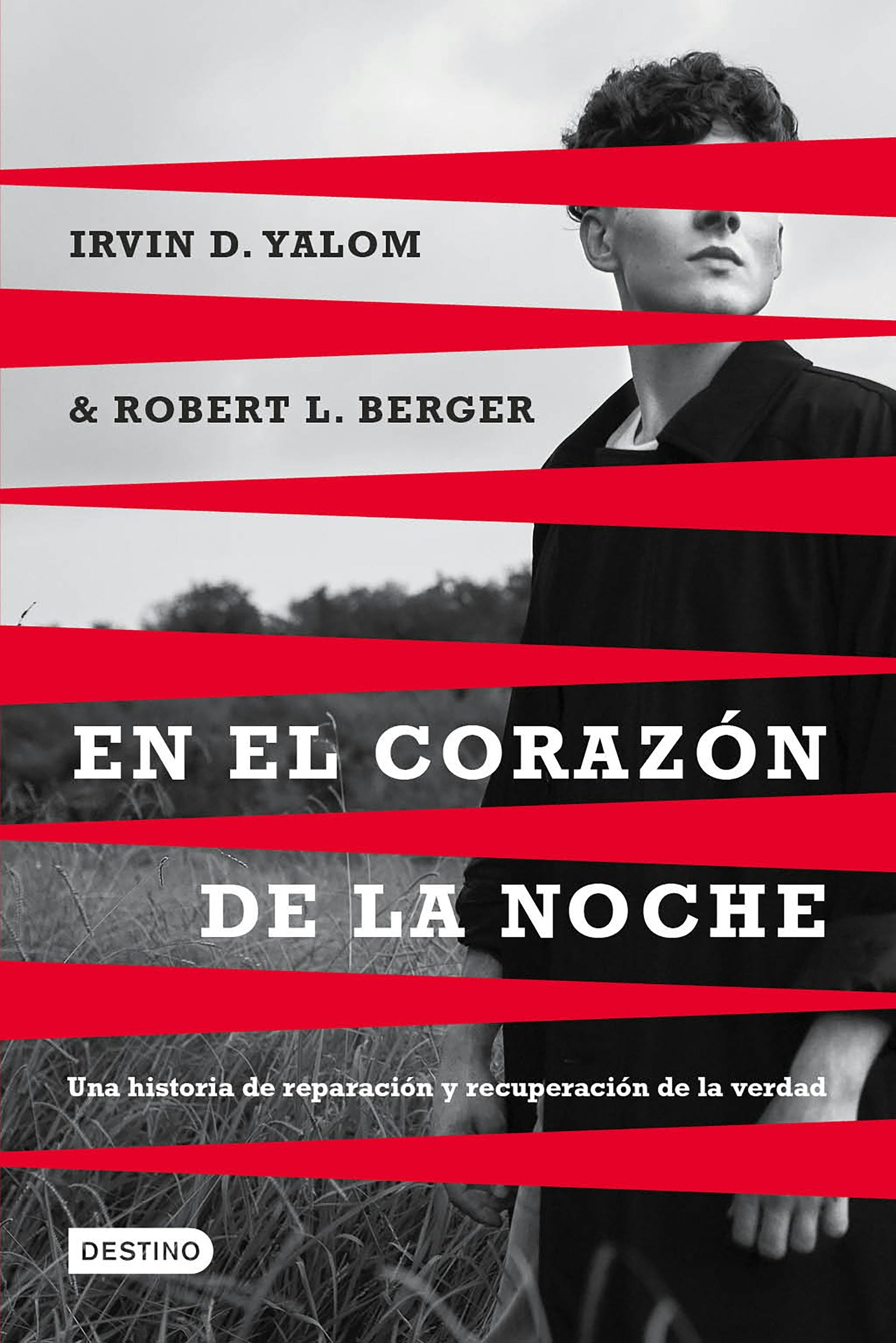 En el corazón de la noche: Una historia de reparación y recuperación de la verdad / I'm Calling the Police