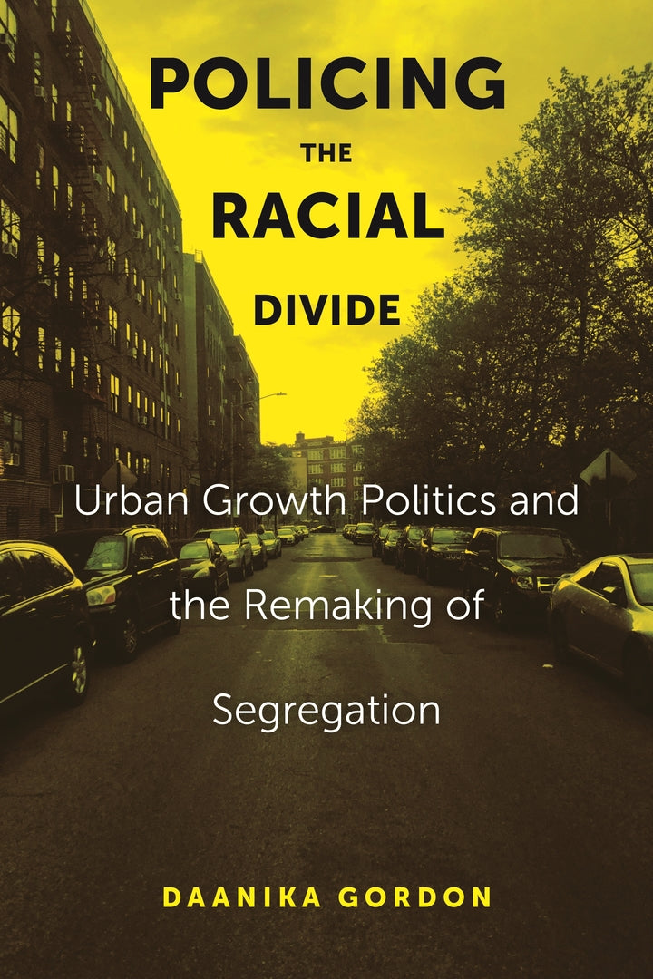 Cover image for Policing the Racial Divide ISBN 9781479814046