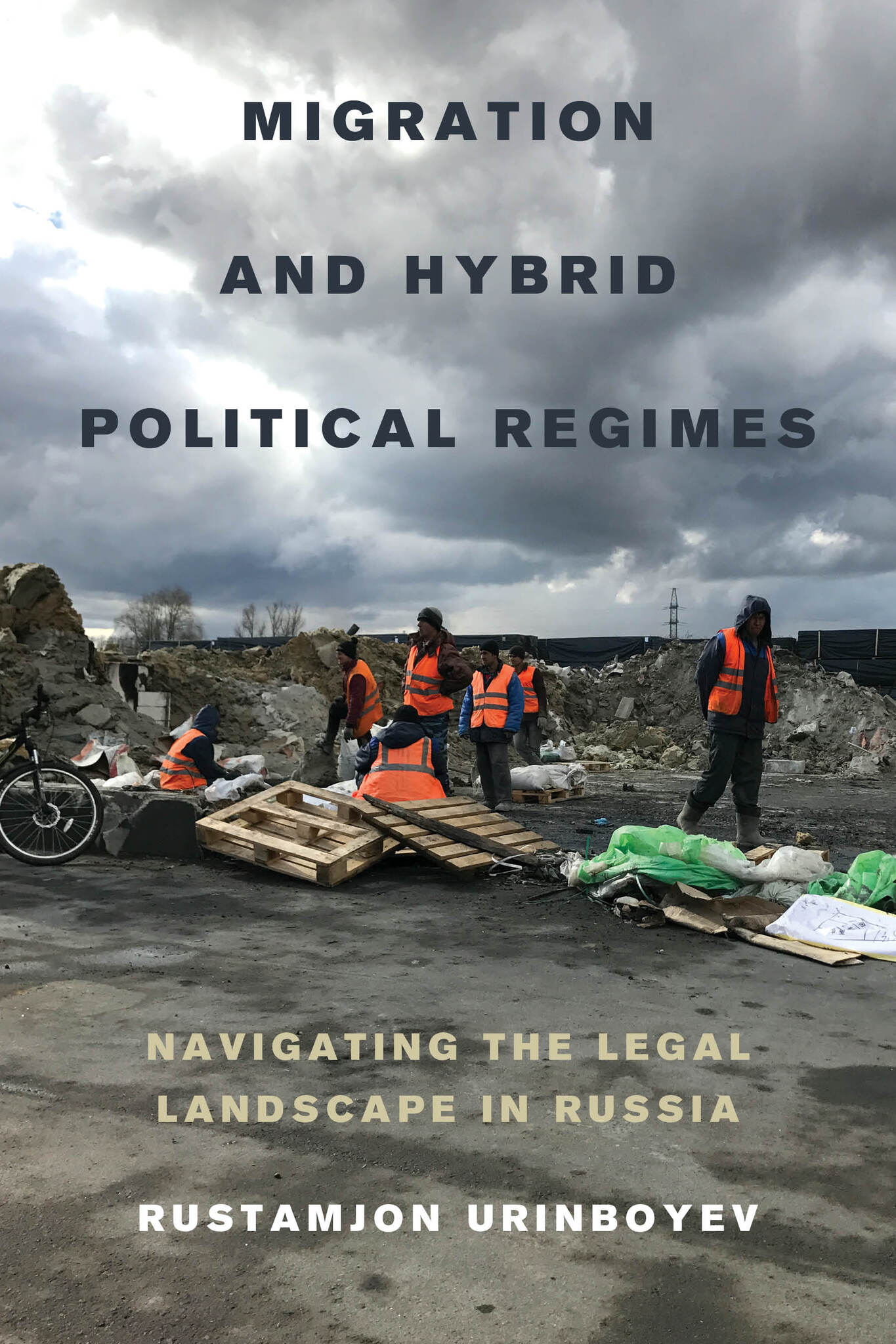 Cover image for Migration and Hybrid Political Regimes ISBN 9780520299573