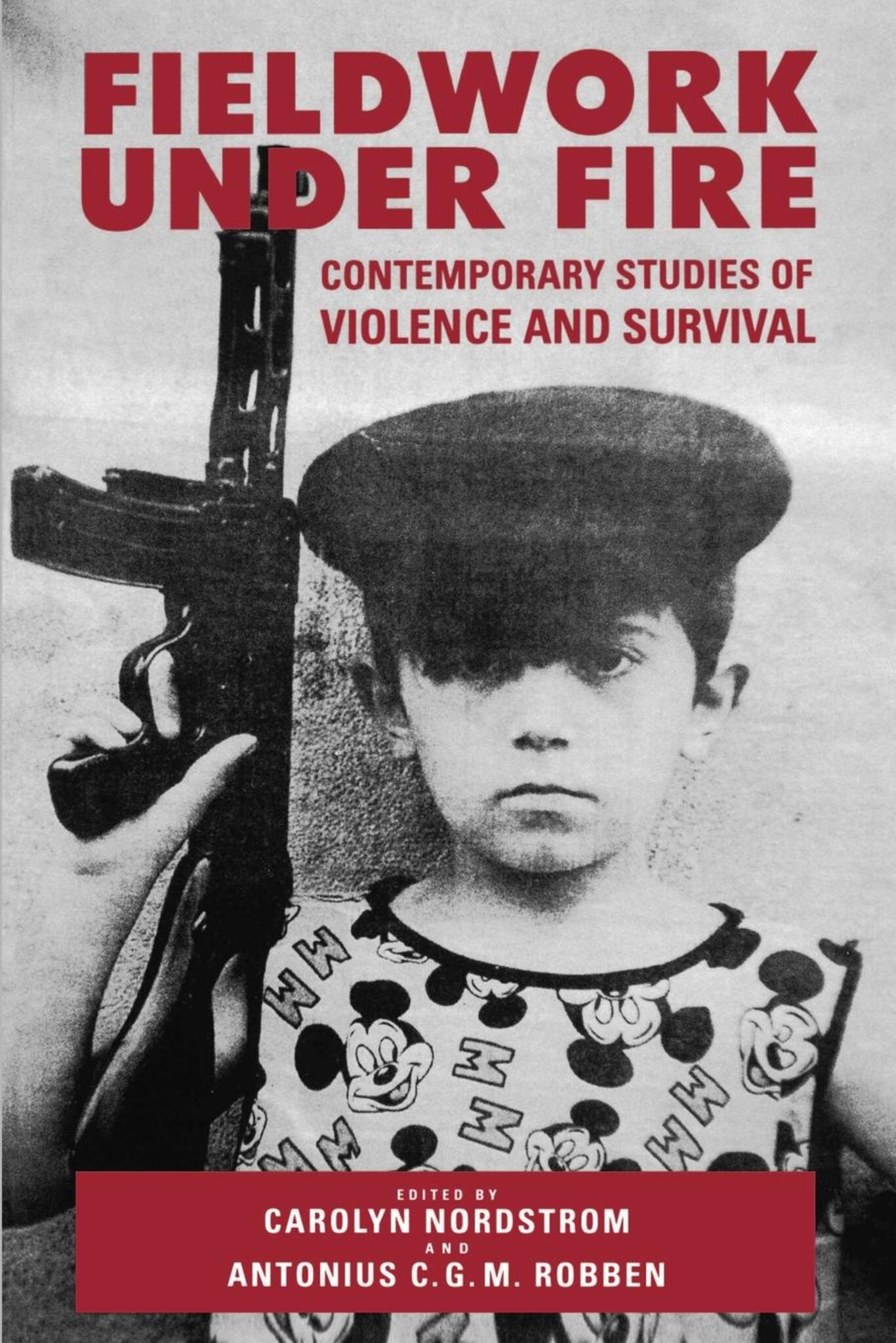 Cover image for Fieldwork Under Fire ISBN 9780520915718