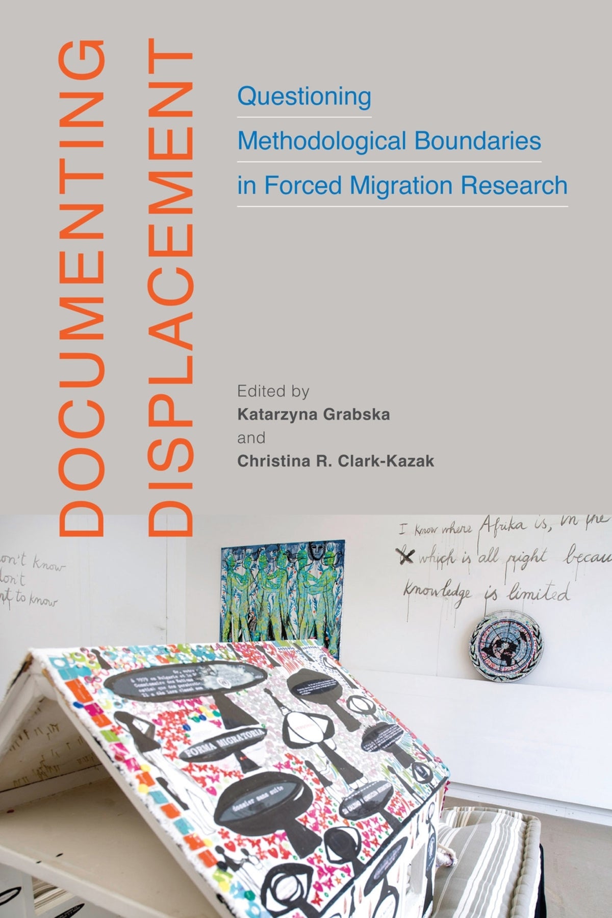 Cover image for Documenting Displacement ISBN 9780228008330