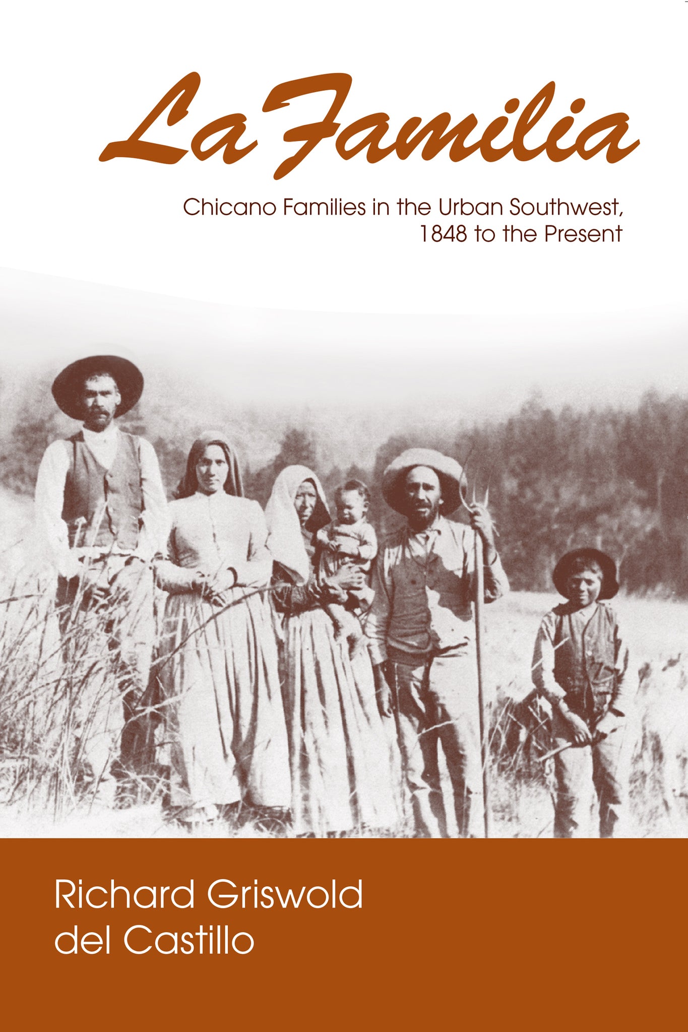 Cover image for La Familia ISBN 9780268012724